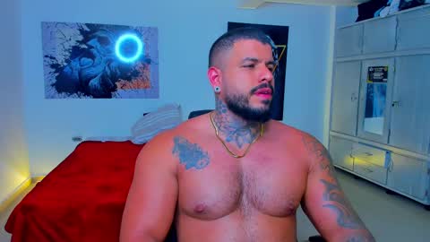 Snapshot of mario_teran chatting on 03.01.25 Mario Teran online show from 03.01.25