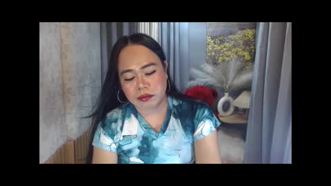 Snapshot of mariposa_911 chatting on 04.21.26 LEAH online show from 04.21.26