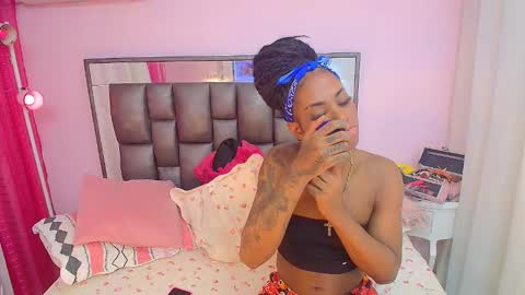 Nathaly online show from 10.26.25