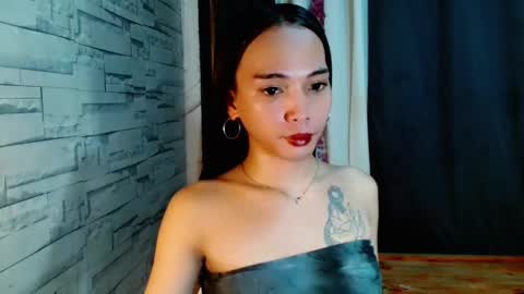Snapshot of marishkafoxx chatting on 05.11.26 marishka online show from 05.11.26