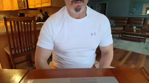 Snapshot of mark48130 chatting on 03.04.25 Mark online show from 03.04.25