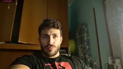 Snapshot of mark_ariete chatting on 04.20.26 mark_ariete online show from 04.20.26