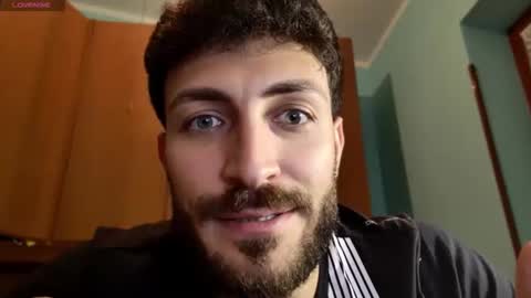 Snapshot of mark_ariete chatting on 05.19.26 mark_ariete online show from 05.19.26