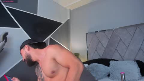 Snapshot of mark_broown_ chatting on 01.26.25 mark_broown_ online show from 01.26.25