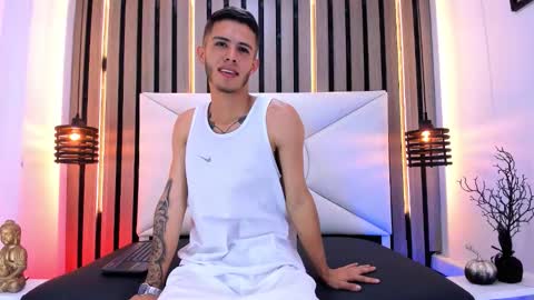 Snapshot of mark_pirs chatting on 10.27.25 Mark Pirs online show from 10.27.25