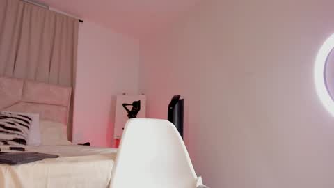 Snapshot of mark_thonson chatting on 12.29.24 troy online show from 12.29.24