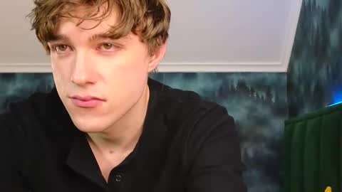 Snapshot of markshot_ chatting on 11.27.25 markshot_ online show from 11.27.25