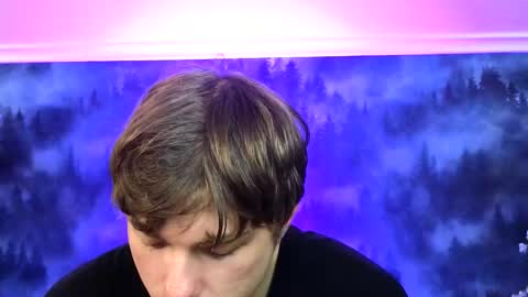 Snapshot of markshot_ chatting on 12.16.25 markshot_ online show from 12.16.25