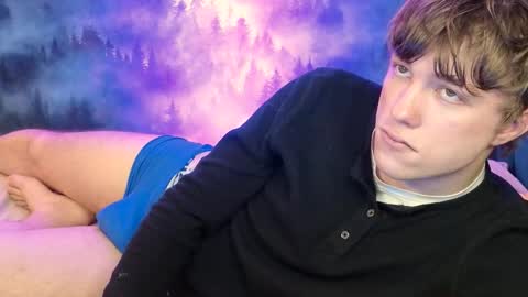 Snapshot of markshot_ chatting on 12.21.25 markshot_ online show from 12.21.25