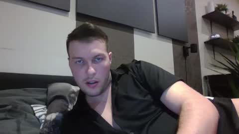 Snapshot of markster9696 chatting on 01.12.25 markster9696 online show from 01.12.25