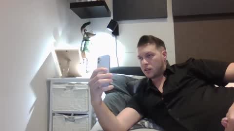 Snapshot of markster9696 chatting on 02.18.25 markster9696 online show from 02.18.25