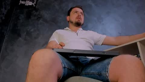 Snapshot of markwaynescr chatting on 04.09.26 MARK online show from 04.09.26