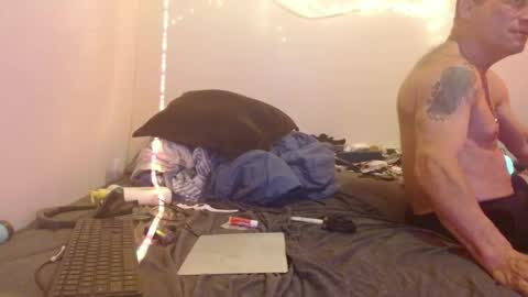 Snapshot of markymark101825061 chatting on 01.28.25 markymark101825061 online show from 01.28.25