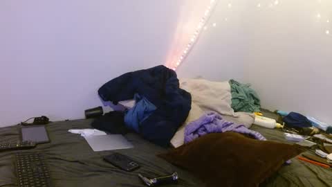 Snapshot of markymark101825061 chatting on 02.12.25 markymark101825061 online show from 02.12.25