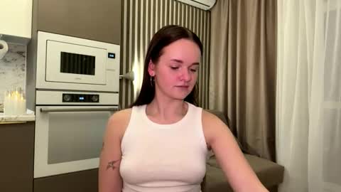 Snapshot of marlenamarschel chatting on 10.15.25 Maja online show from 10.15.25