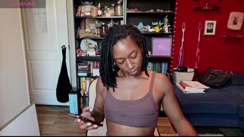 Snapshot of marleymadness9 chatting on 11.20.25 MarleyAquafina online show from 11.20.25