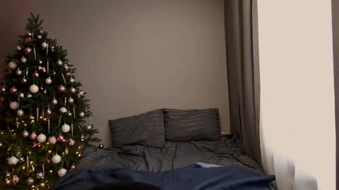 Snapshot of marmaladeki chatting on 12.17.24 marmaladeki online show from 12.17.24