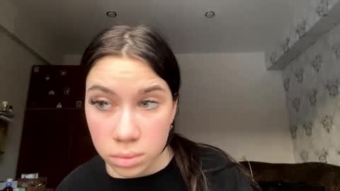 Giulia online show from 12.03.25