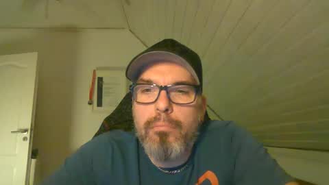 marriedcock1980 online show from 02.19.25