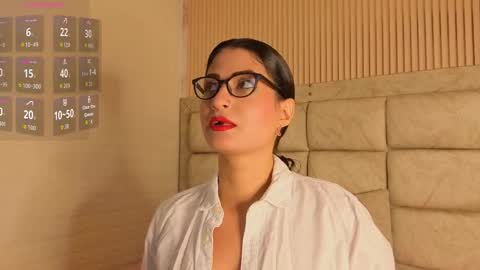 Snapshot of marscarlett chatting on 11.05.25 marscarlett online show from 11.05.25