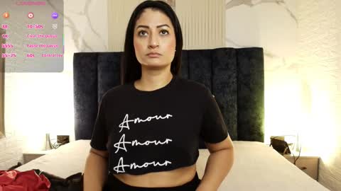 Snapshot of marscarlett chatting on 12.17.25 marscarlett online show from 12.17.25