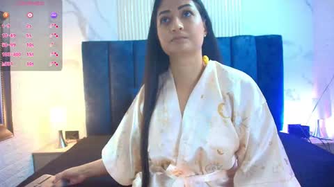 Snapshot of marscarlett chatting on 12.19.25 marscarlett online show from 12.19.25