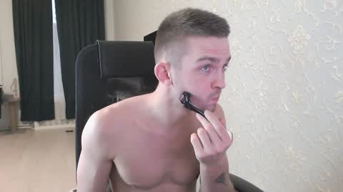 Snapshot of marselle_looker chatting on 01.24.25 Marselle online show from 01.24.25