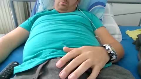 Snapshot of mart83_sllo chatting on 10.25.25 Martin83 online show from 10.25.25