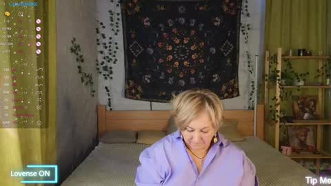 marta_wils online show from 10.18.25
