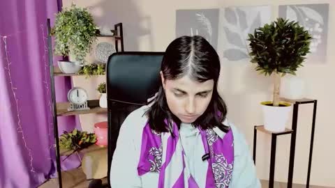Snapshot of martaedams chatting on 03.25.26 martaedams online show from 03.25.26