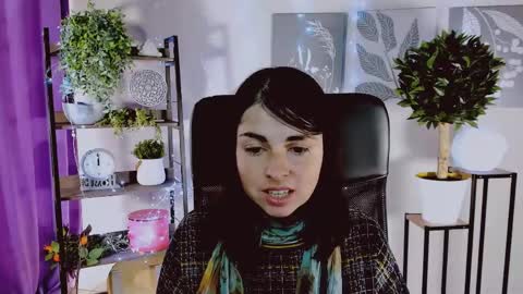 Snapshot of martaedams chatting on 04.14.26 martaedams online show from 04.14.26