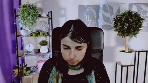 Snapshot of martaedams chatting on 04.16.26 martaedams online show from 04.16.26