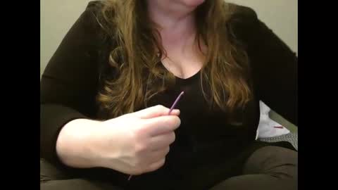 Snapshot of marthabriest chatting on 01.01.25 Martha online show from 01.01.25