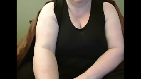 Snapshot of marthabriest chatting on 01.06.25 Martha online show from 01.06.25