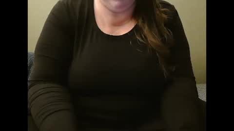 Snapshot of marthabriest chatting on 01.11.25 Martha online show from 01.11.25