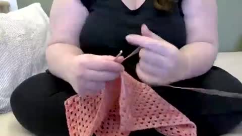 Snapshot of marthabriest chatting on 04.06.26 Martha online show from 04.06.26