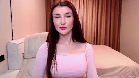 Snapshot of marti_lovely chatting on 08.06.26 Marti online show from 08.06.26