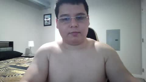 Snapshot of martin_militaryboy chatting on 05.16.26 martin_militaryboy online show from 05.16.26