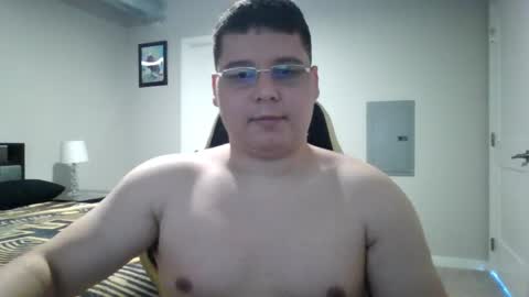 Snapshot of martin_militaryboy chatting on 05.27.26 martin_militaryboy online show from 05.27.26