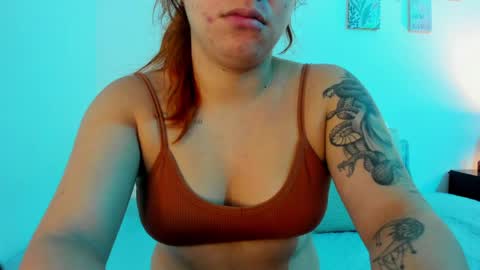 Snapshot of martina_connor1 chatting on 05.04.26 C A R O L I N A online show from 05.04.26