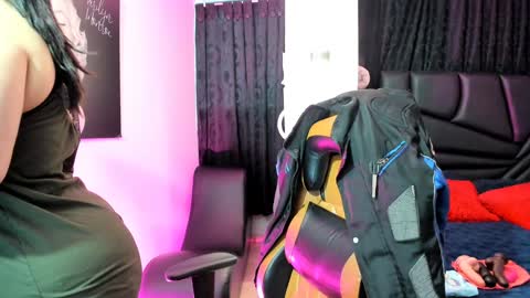   MARTINA   online show from 02.05.25