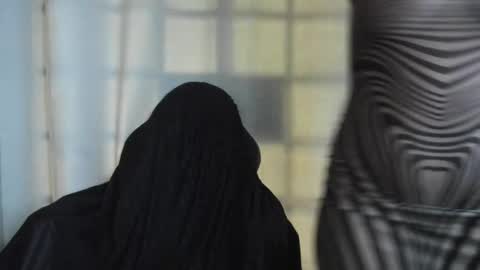 Laura online show from 03.03.25