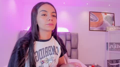 Snapshot of martina_mancinii chatting on 01.24.25 Martina online show from 01.24.25