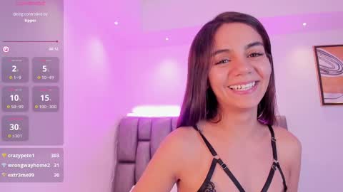 Snapshot of martina_mancinii chatting on 02.17.25 Martina online show from 02.17.25