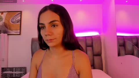 Snapshot of martina_mancinii chatting on 09.30.25 Martina online show from 09.30.25