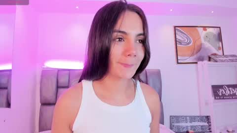 Snapshot of martina_mancinii chatting on 10.06.25 Martina online show from 10.06.25