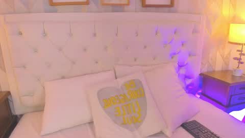 Snapshot of martina_rivera_ chatting on 04.29.26 Martina online show from 04.29.26