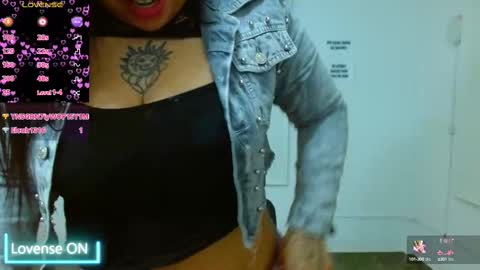 Hey im martina online show from 02.28.25