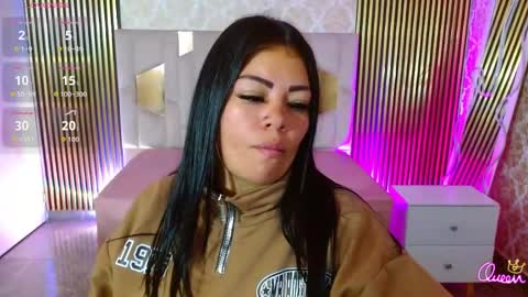 Snapshot of martina_tay chatting on 05.17.26 Hey im martina online show from 05.17.26