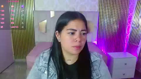 Snapshot of martina_tay chatting on 06.21.26 Hey im martina online show from 06.21.26